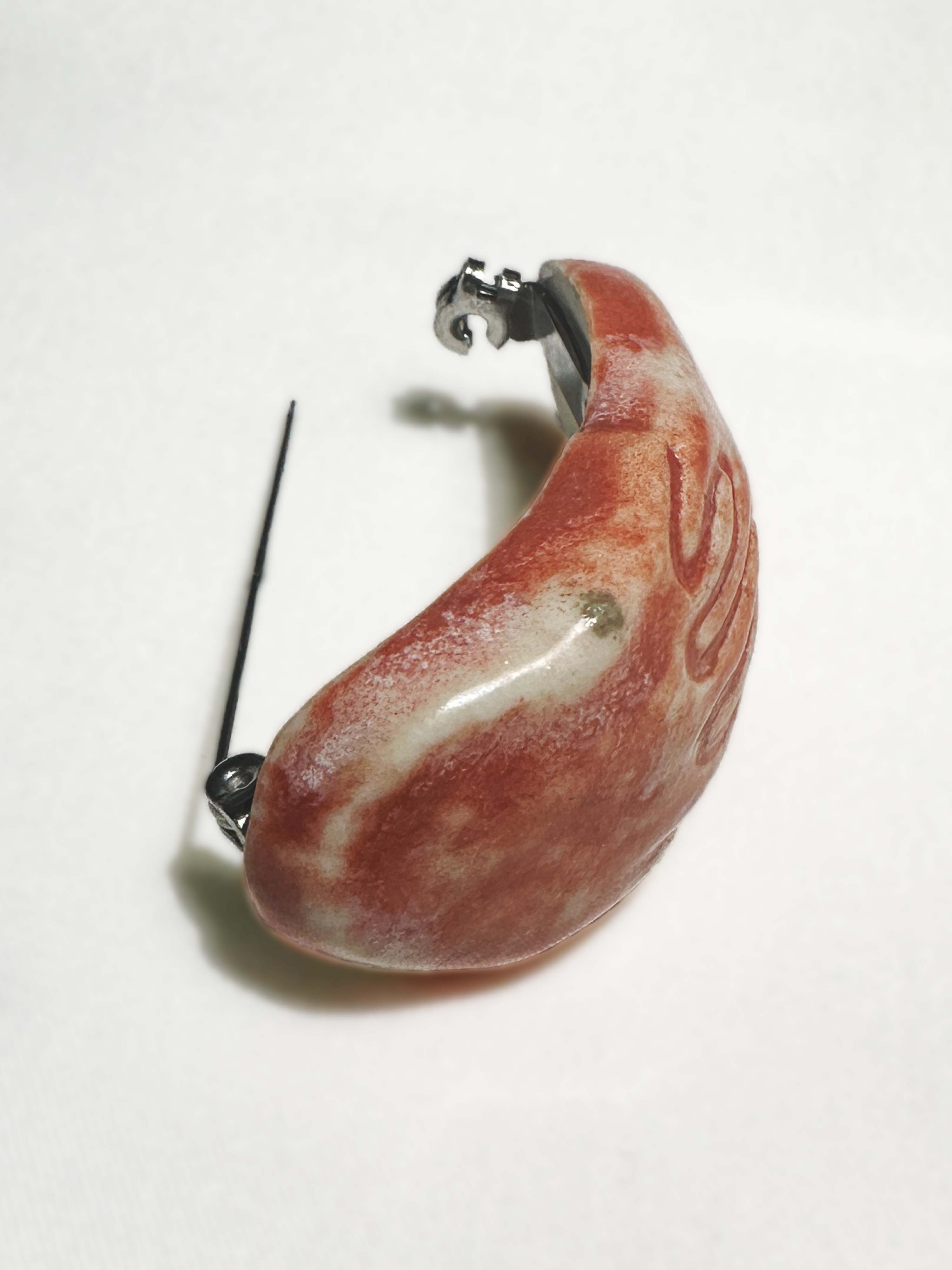 HoldOn Brooch