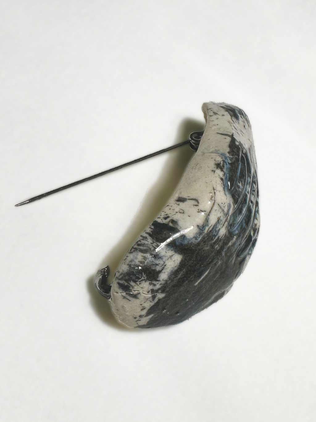 HoldOn Brooch