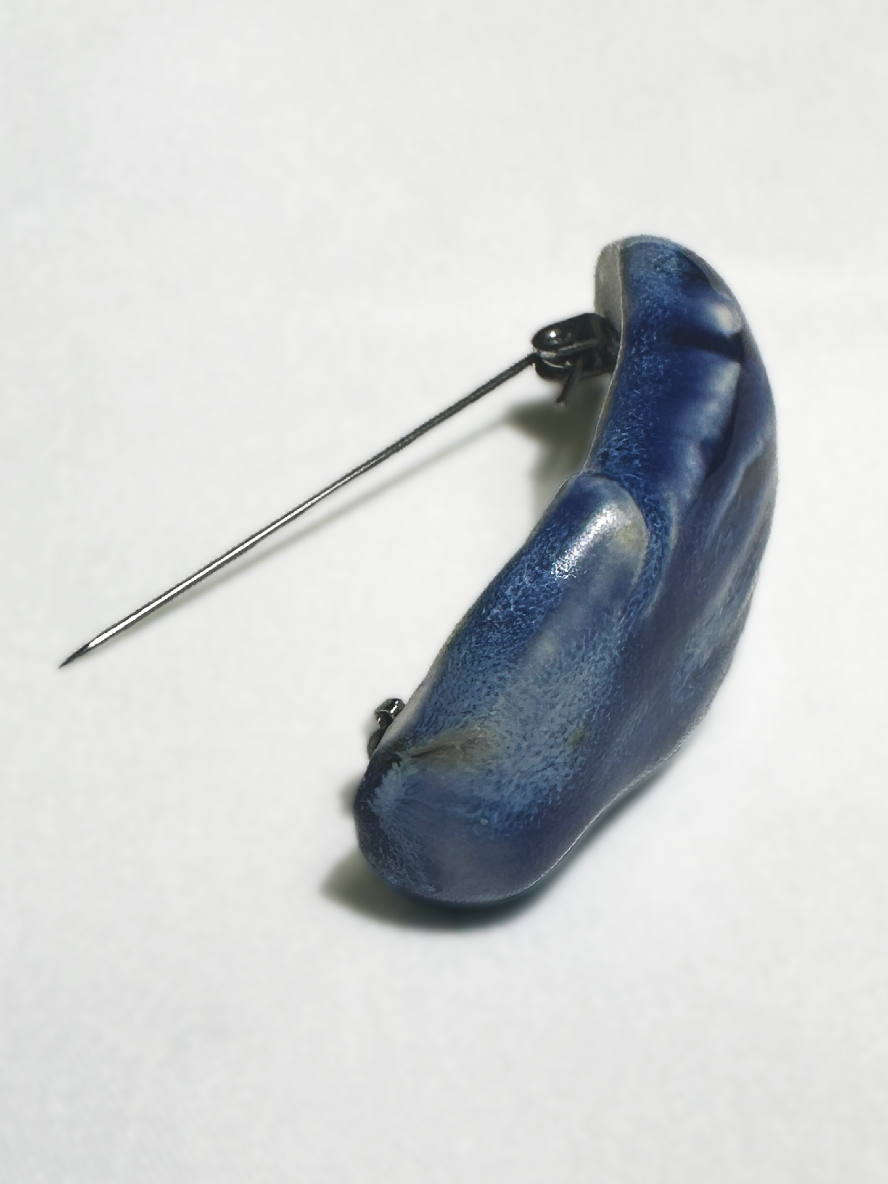 HoldOn Brooch