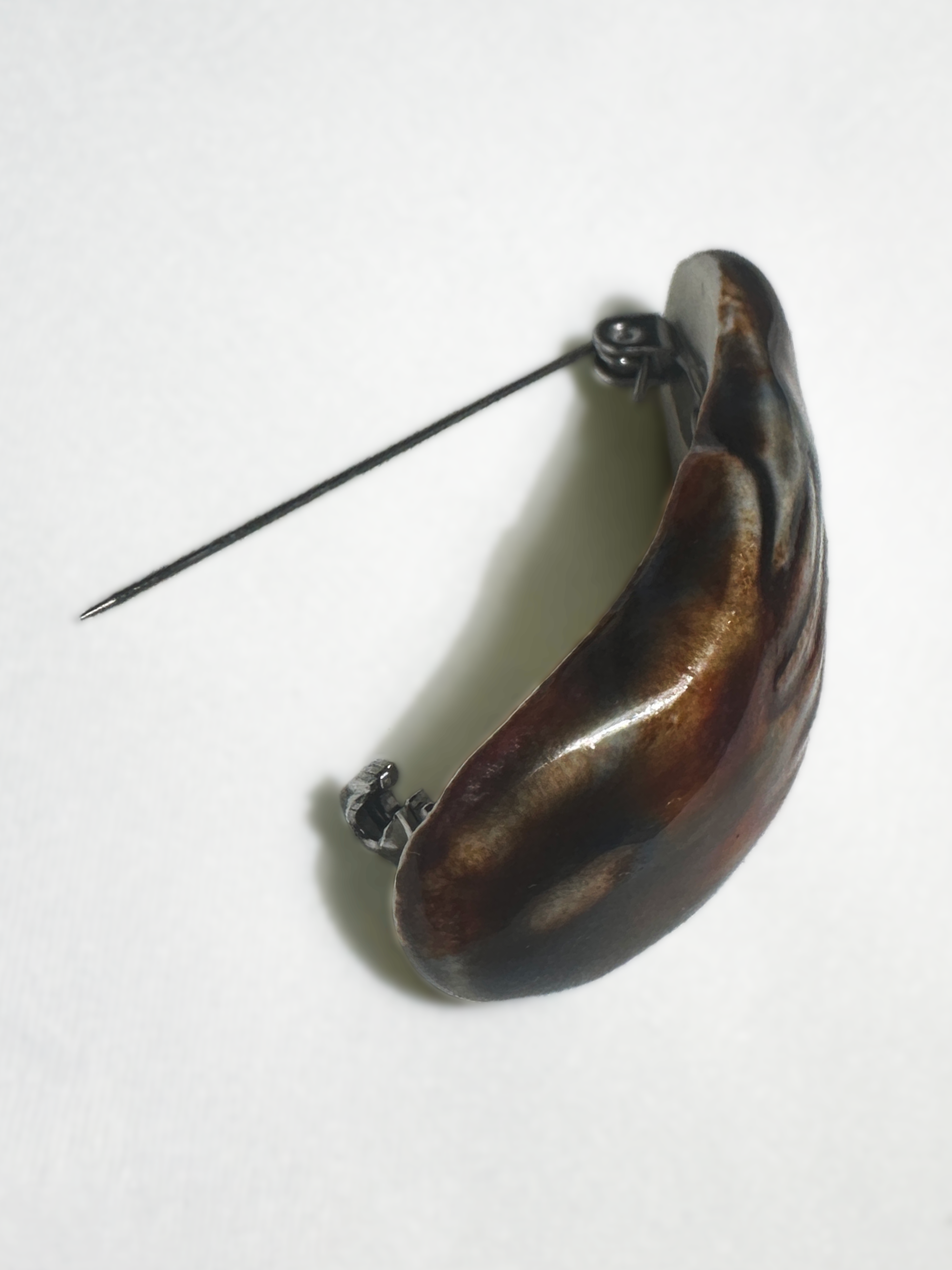 HoldOn Brooch