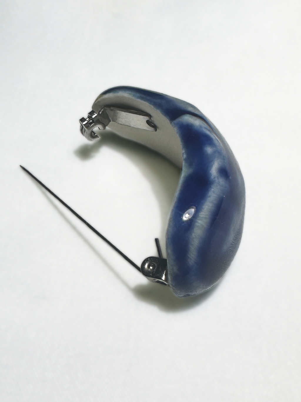 HoldOn Brooch