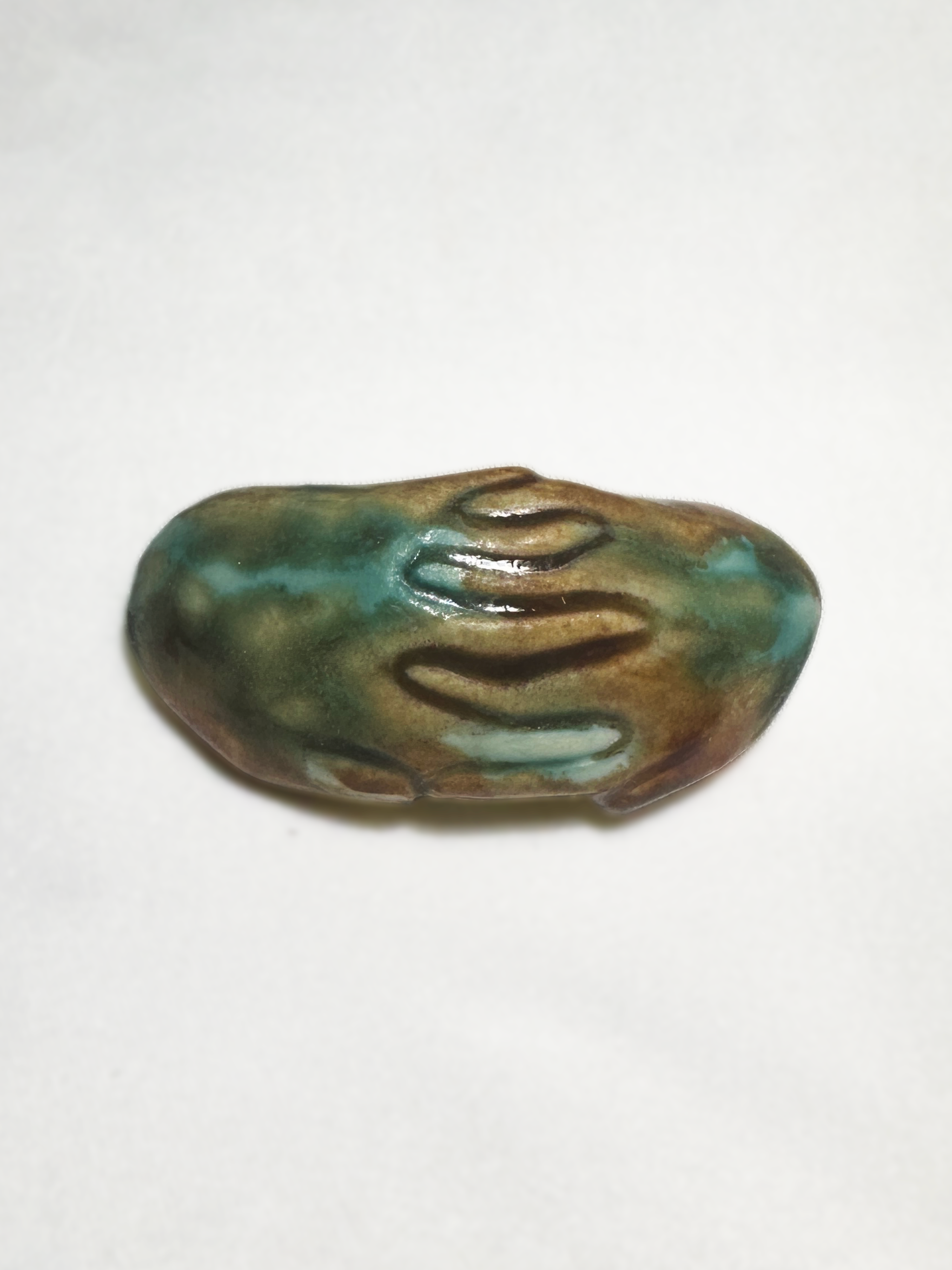 HoldOn Brooch