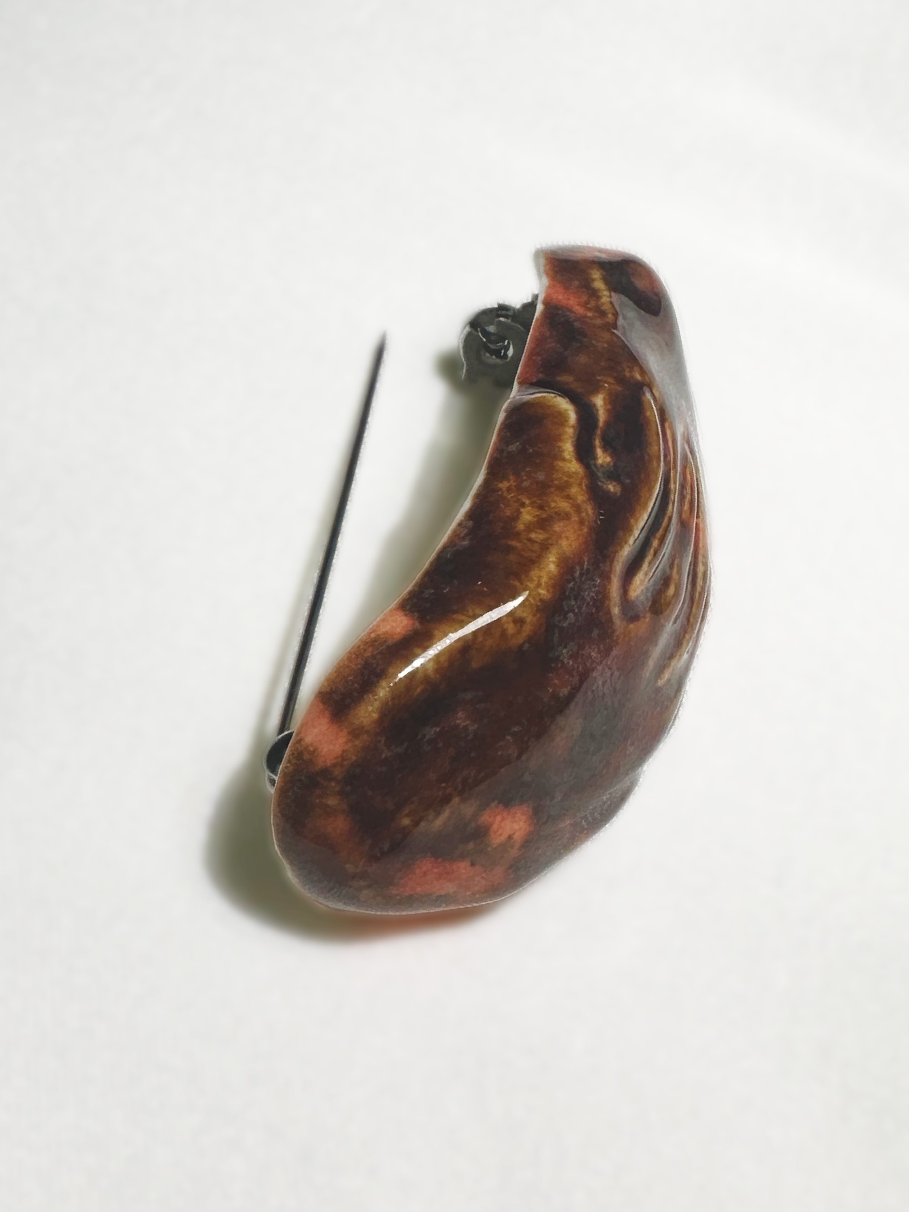 HoldOn Brooch